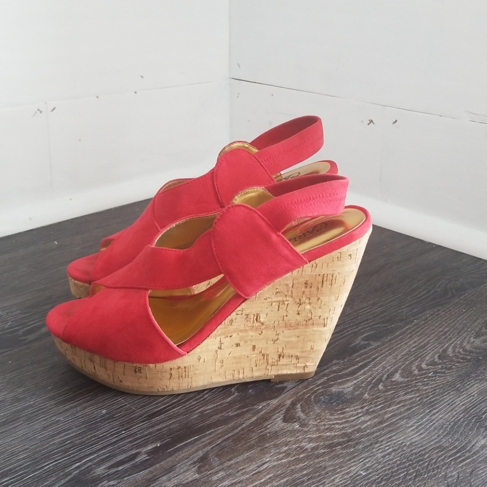 wedged sandals